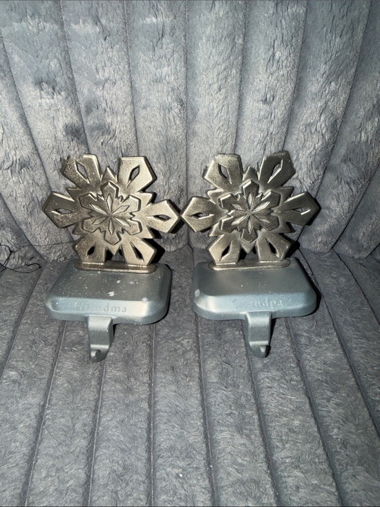 Other - Vintage Silver Pewter Snowflake stocking Hooks Home Wall Decor Grandma/Grandpa